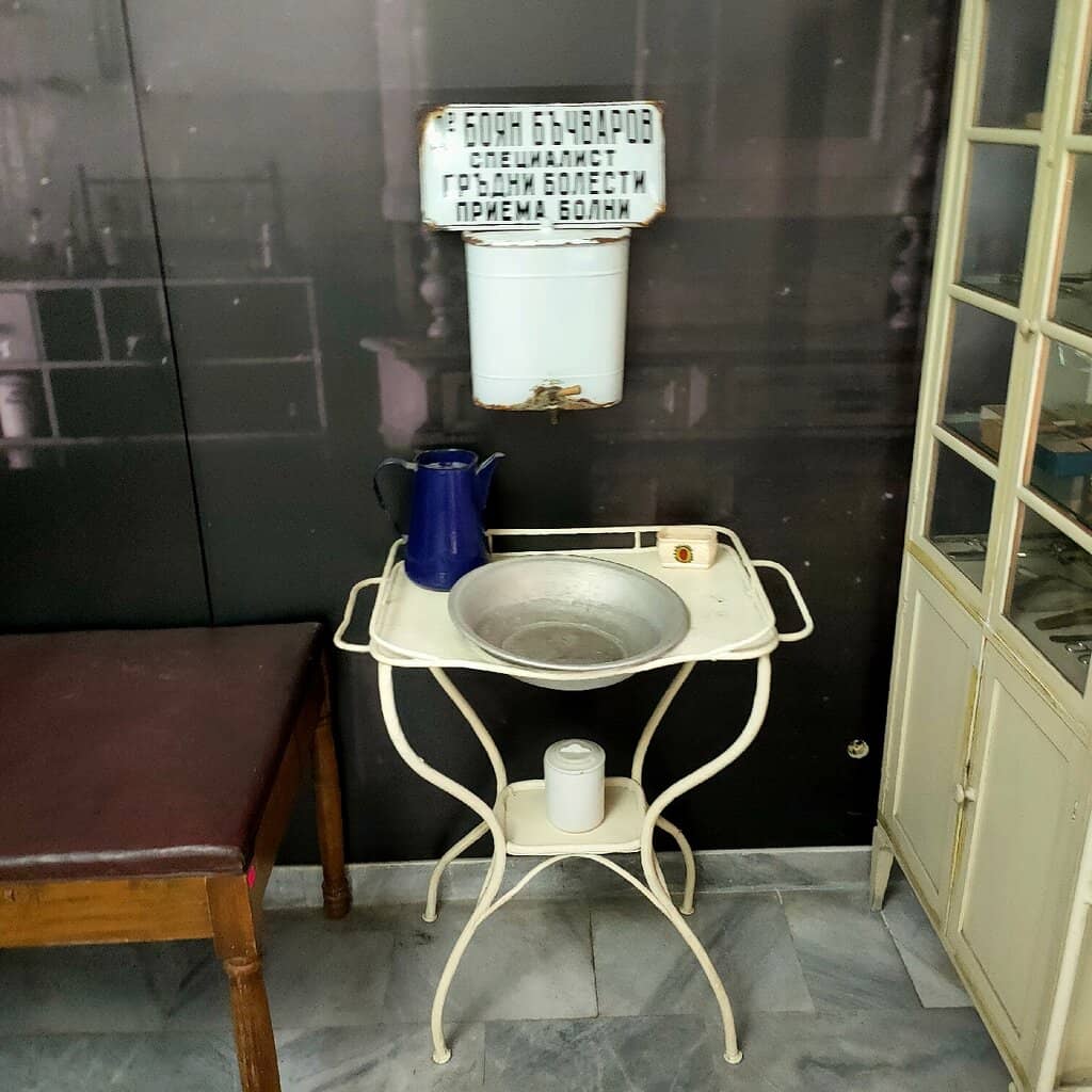 Victorian Disease-Ridden Streets