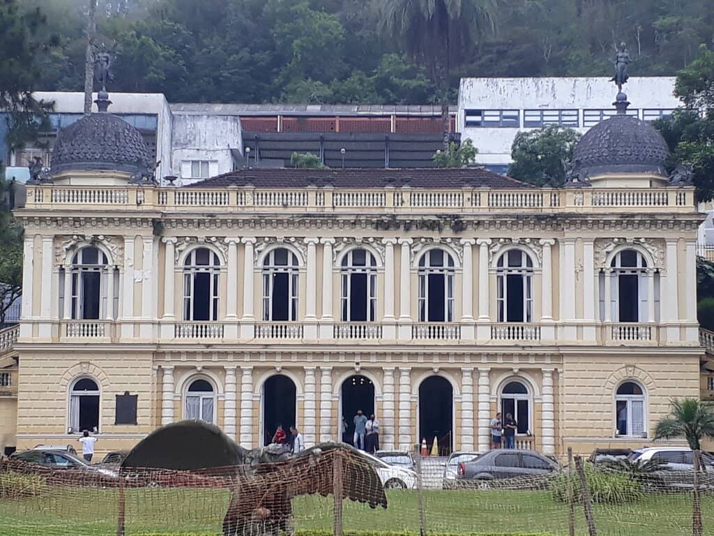 Proximity to Imperial Museum