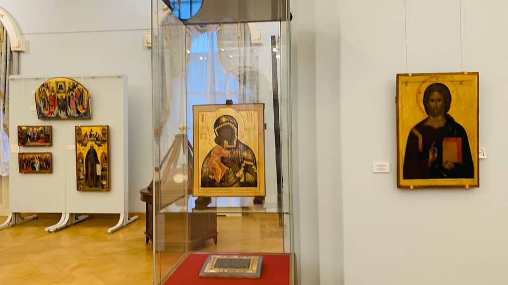 Vast Russian Art Collection