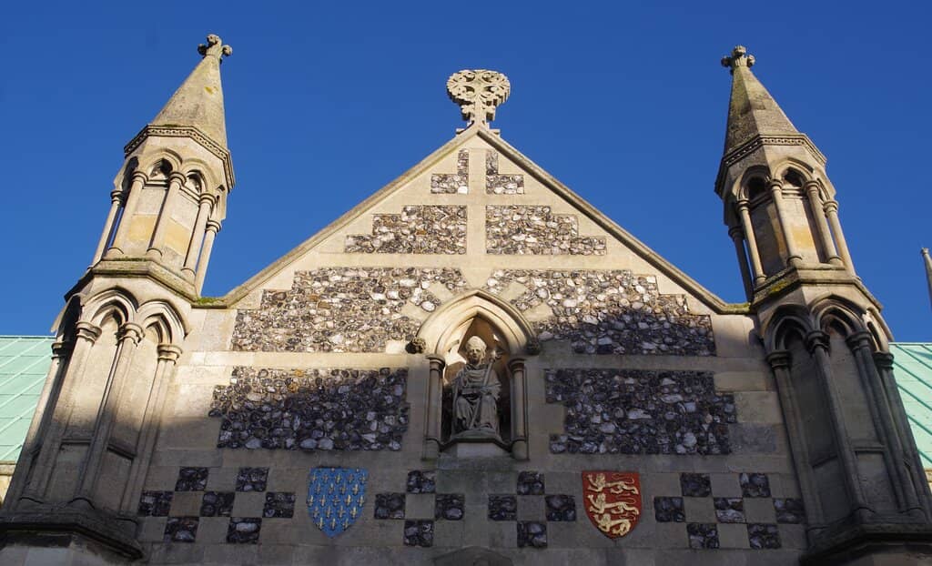 On-site Cafe & Store