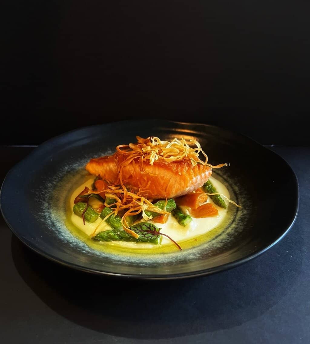 Cozy & Chic Atmosphere