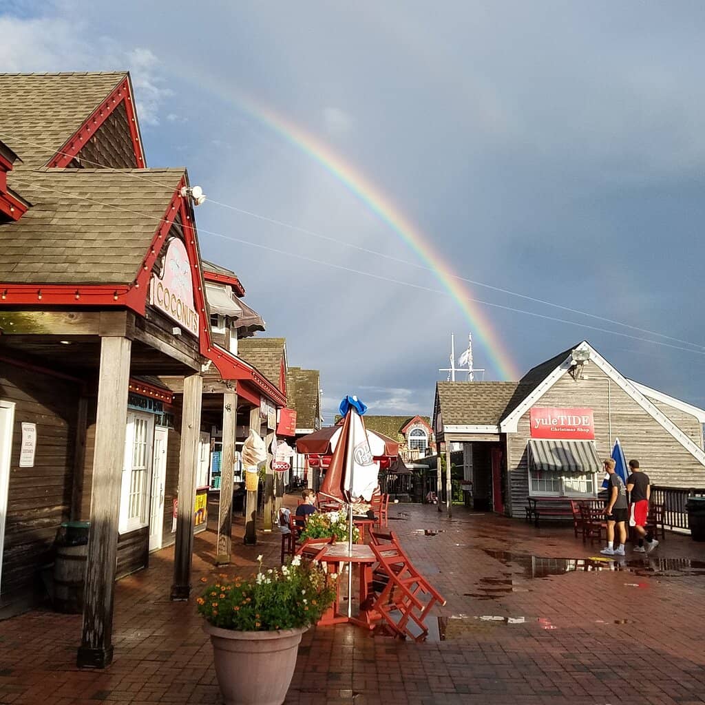 Beachfront Dining at Schooners