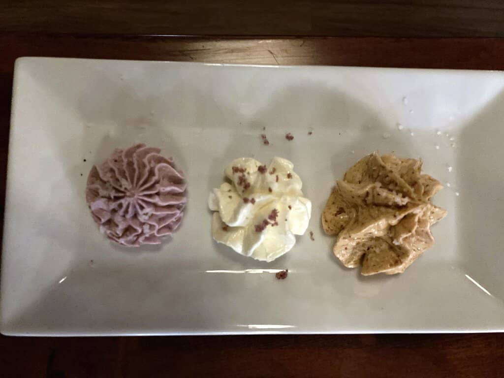 Unique Bars & Eateries