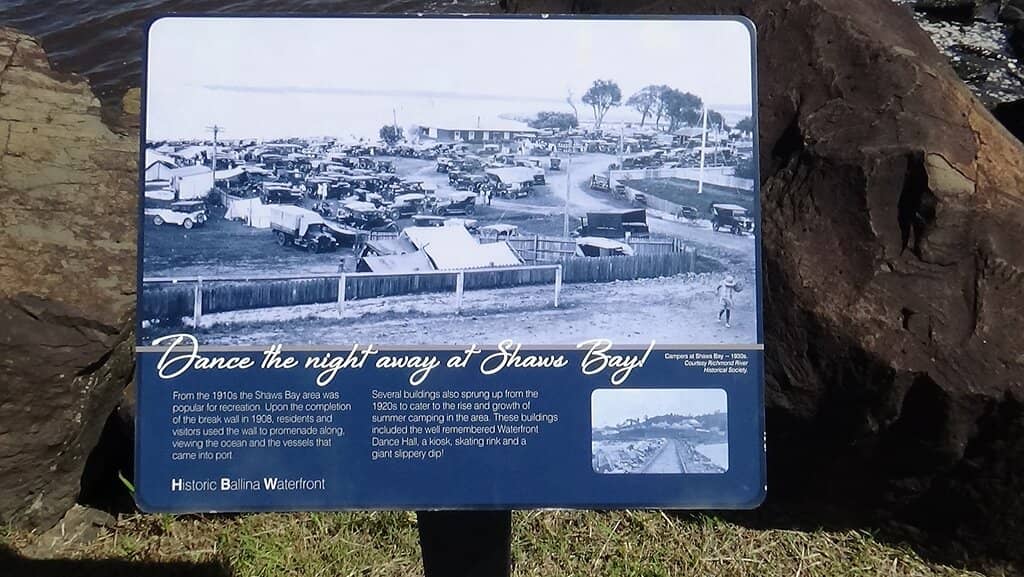 Shaws Bay Hotel Live Music