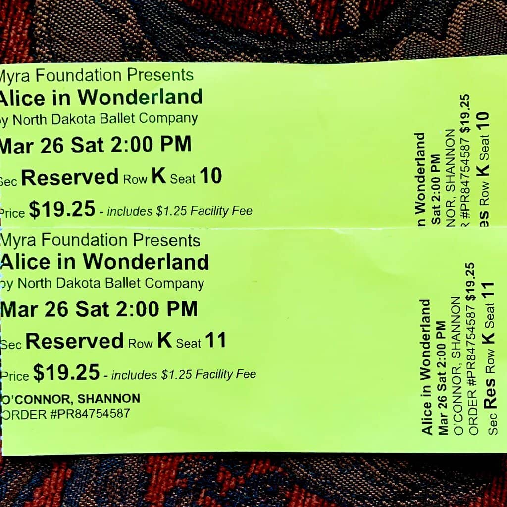 Intimate Backstage Concerts