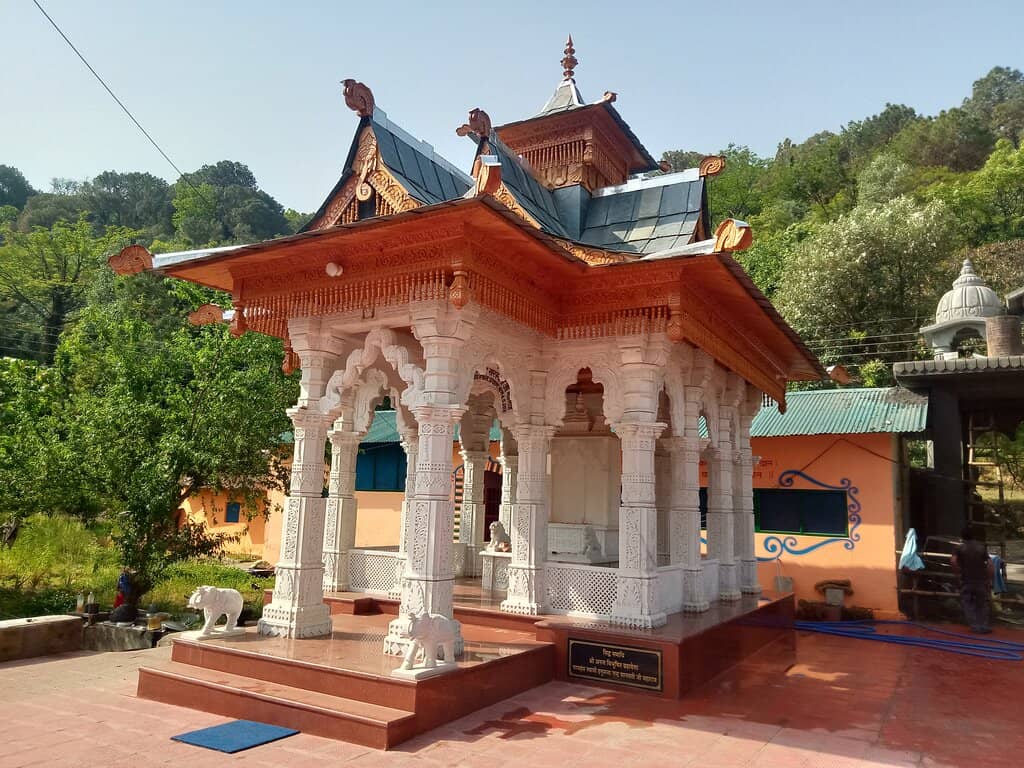 Art Galleries & Artist Studios