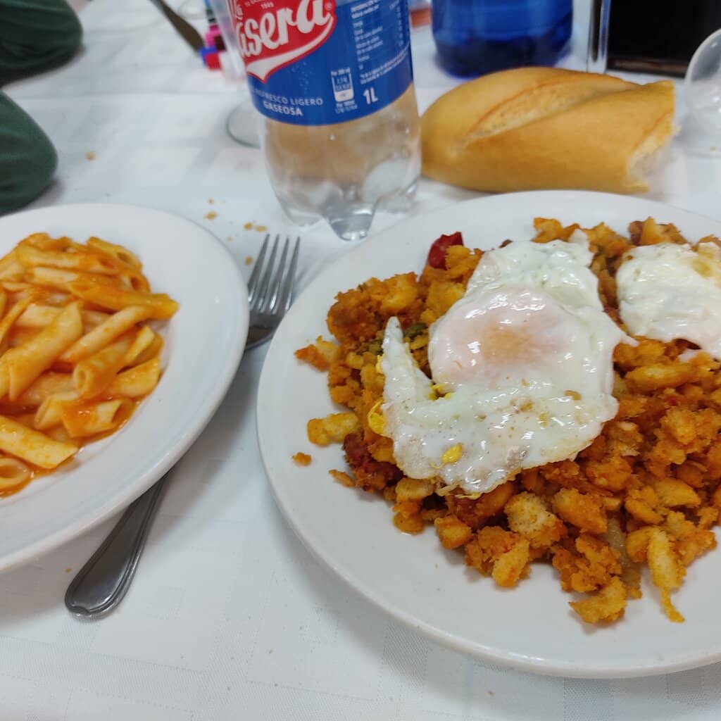 Delicious Cakes and Fresh Juices