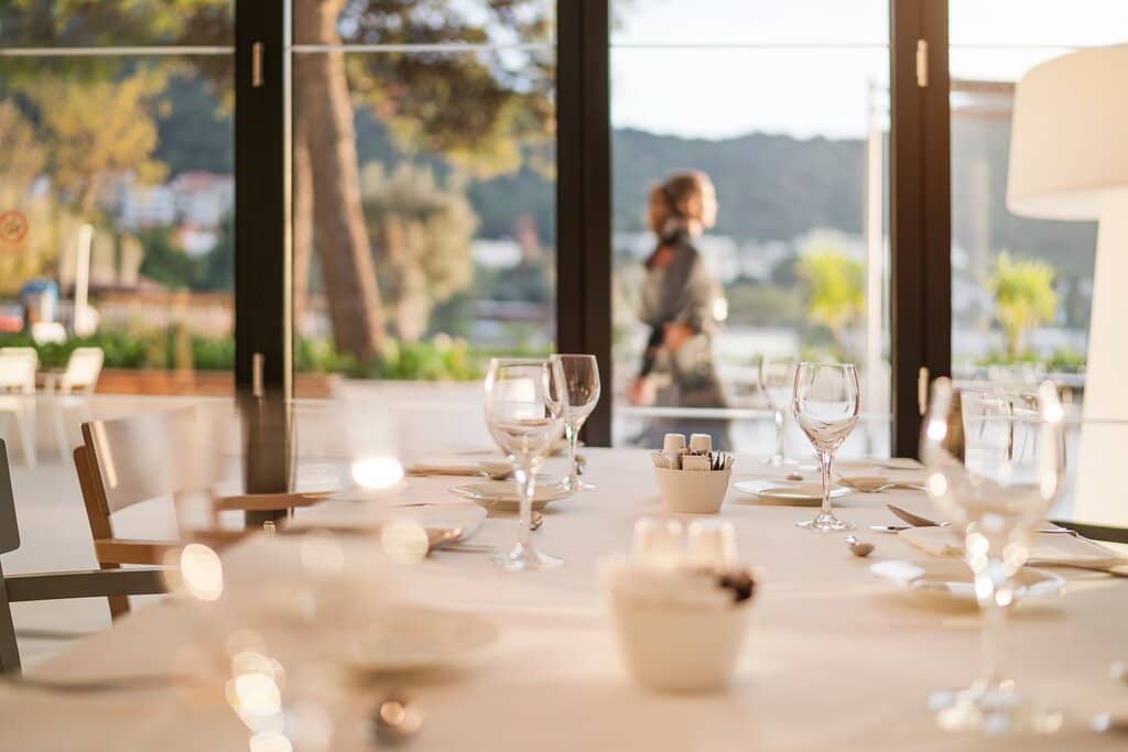 Vibrant Atmosphere & Live Sports