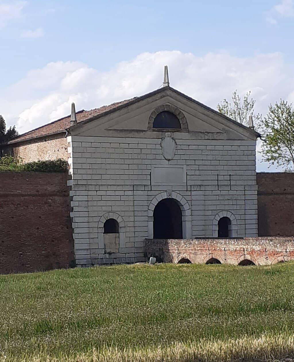 Vittoria and Imperiale Gates