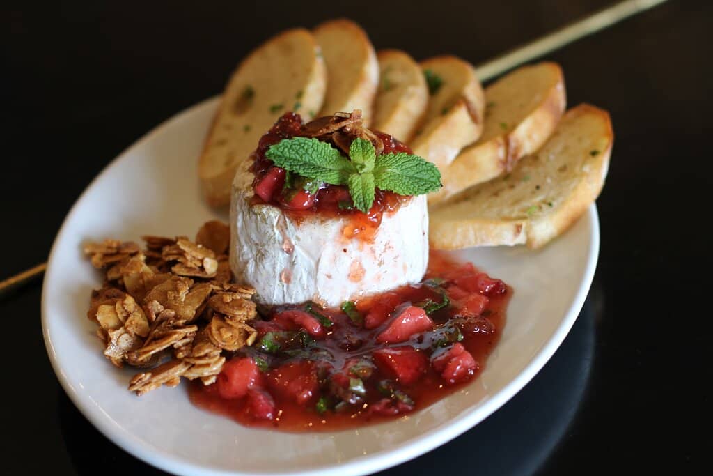 Brie with Strawberry-Basil