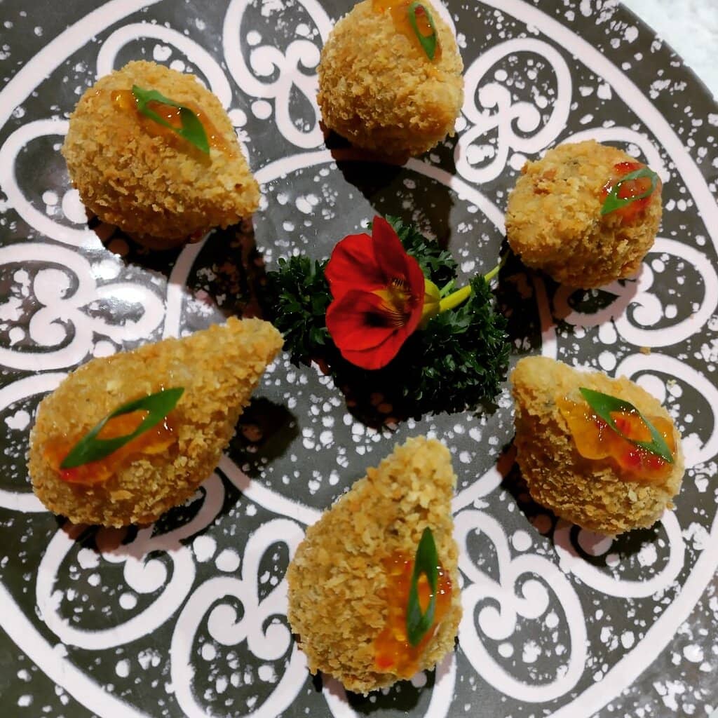 Cliff Diving Thrills