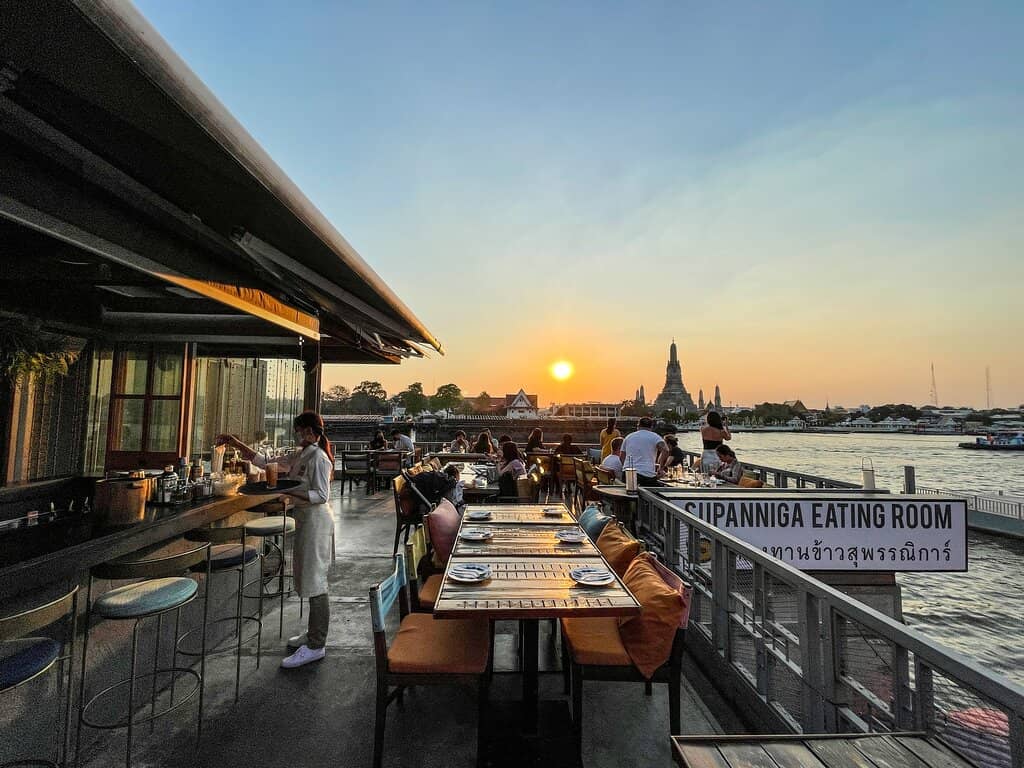 Signature Moo Cha Muang