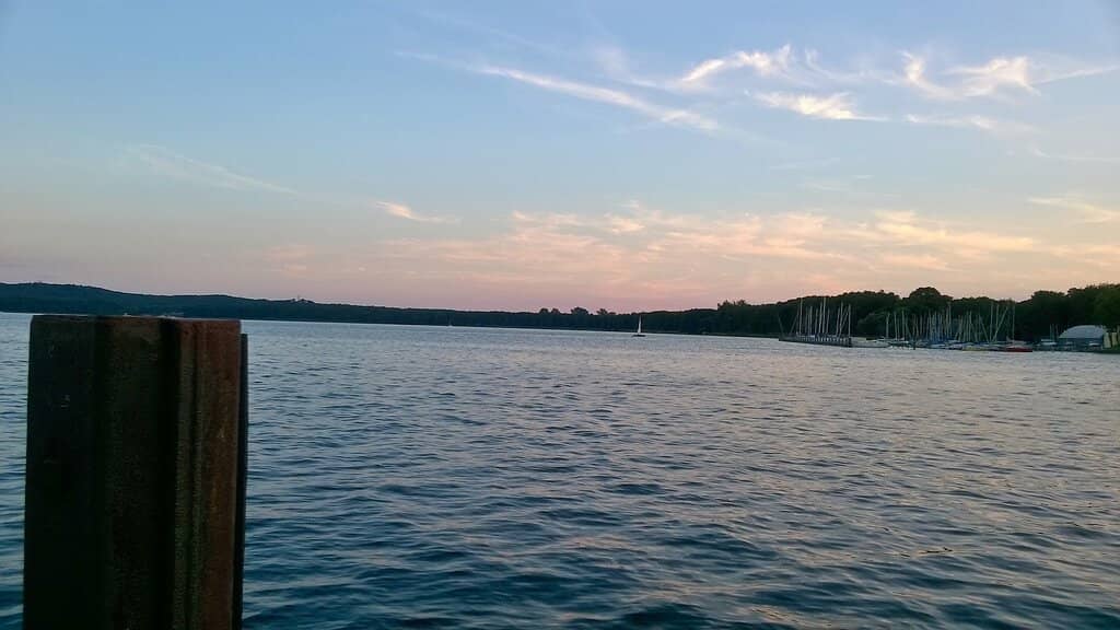 Lakeside Hiking Trails