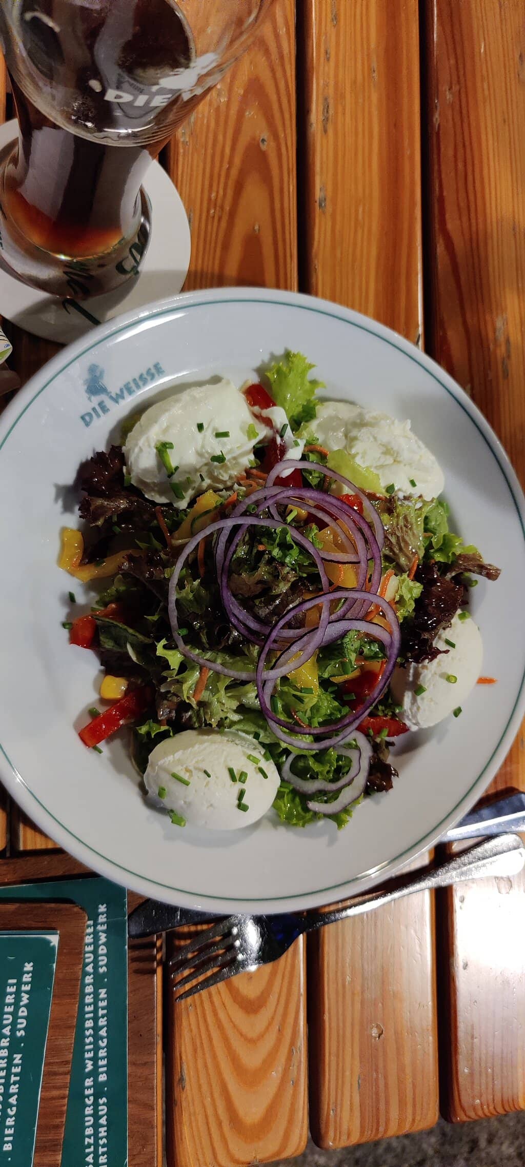 Lively Atmosphere & Garden Dining