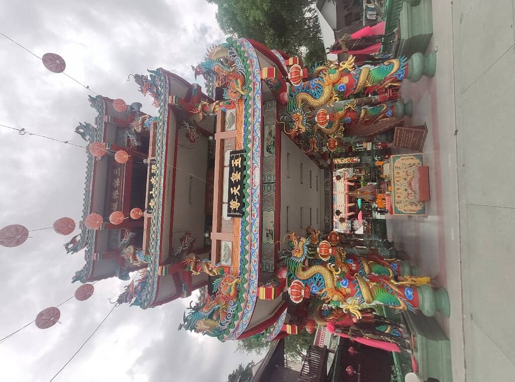 Peaceful Courtyard and Gardens