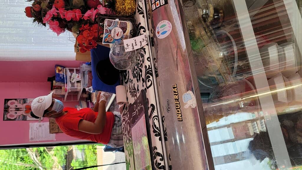 Warm & Artistic Atmosphere