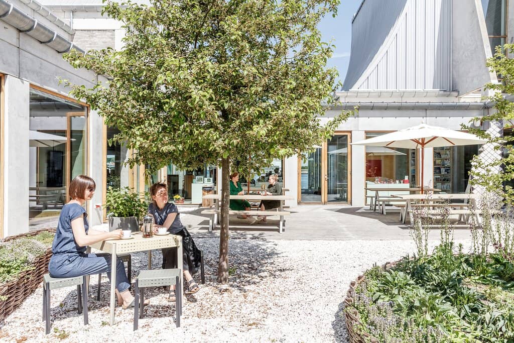 Harborfront Loungers