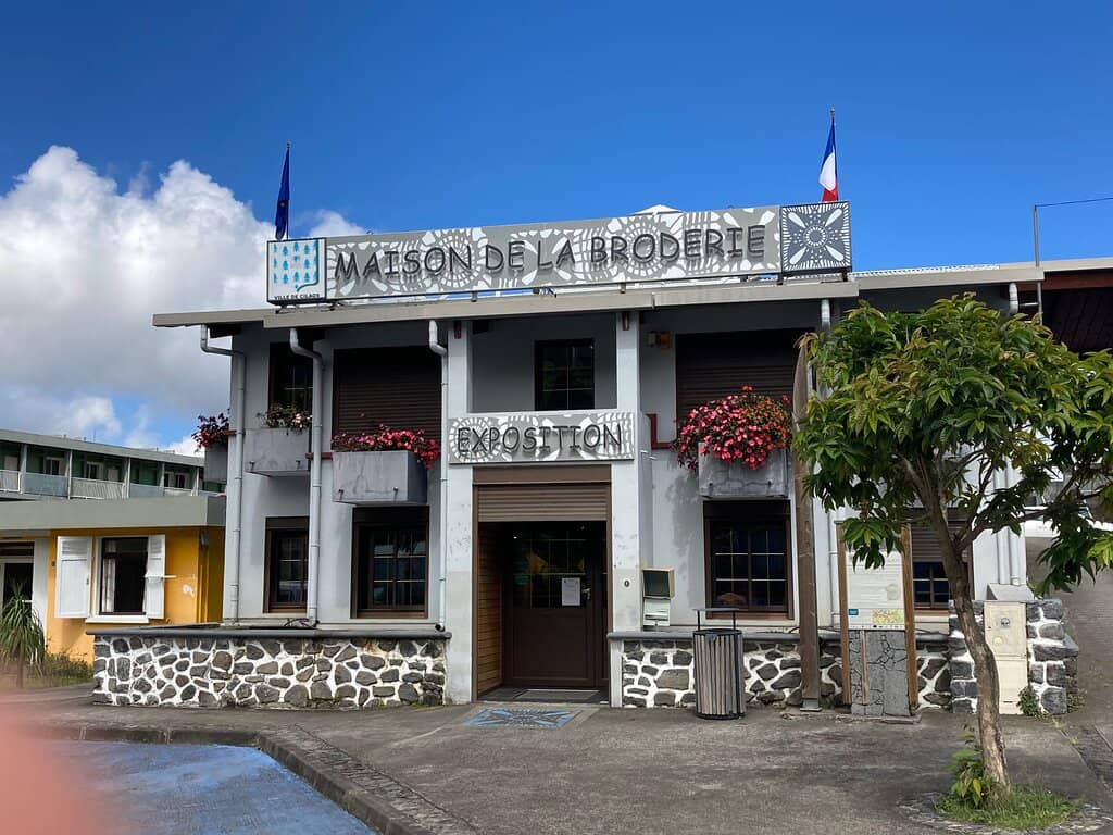 Live Embroidery Demonstrations