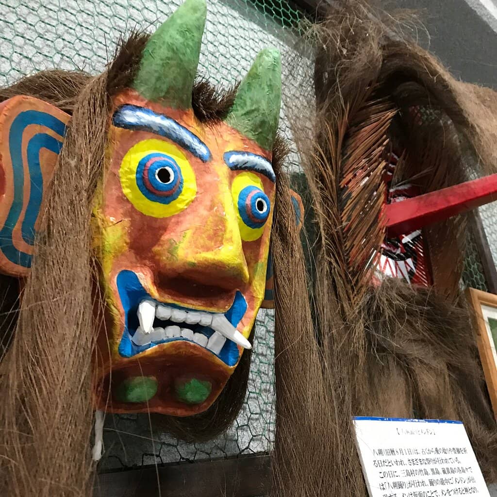 Shopping & Dining Options