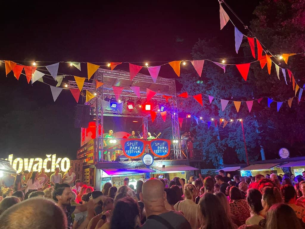 Picnic & Relaxation Spots