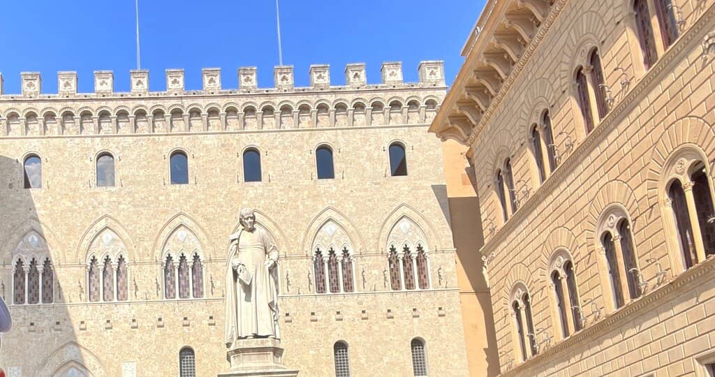 Statue of Sallustio Bandini