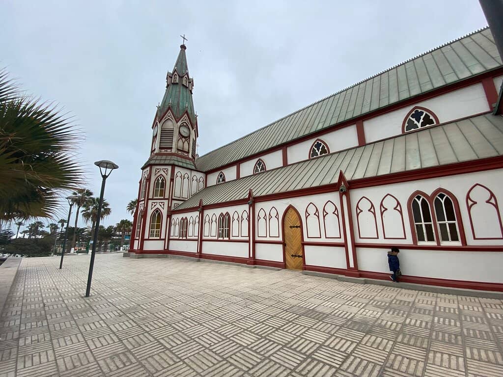 Unique Metal and Wood Interior