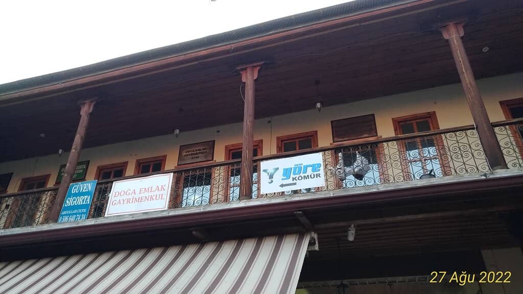 Taşhan Across the Way