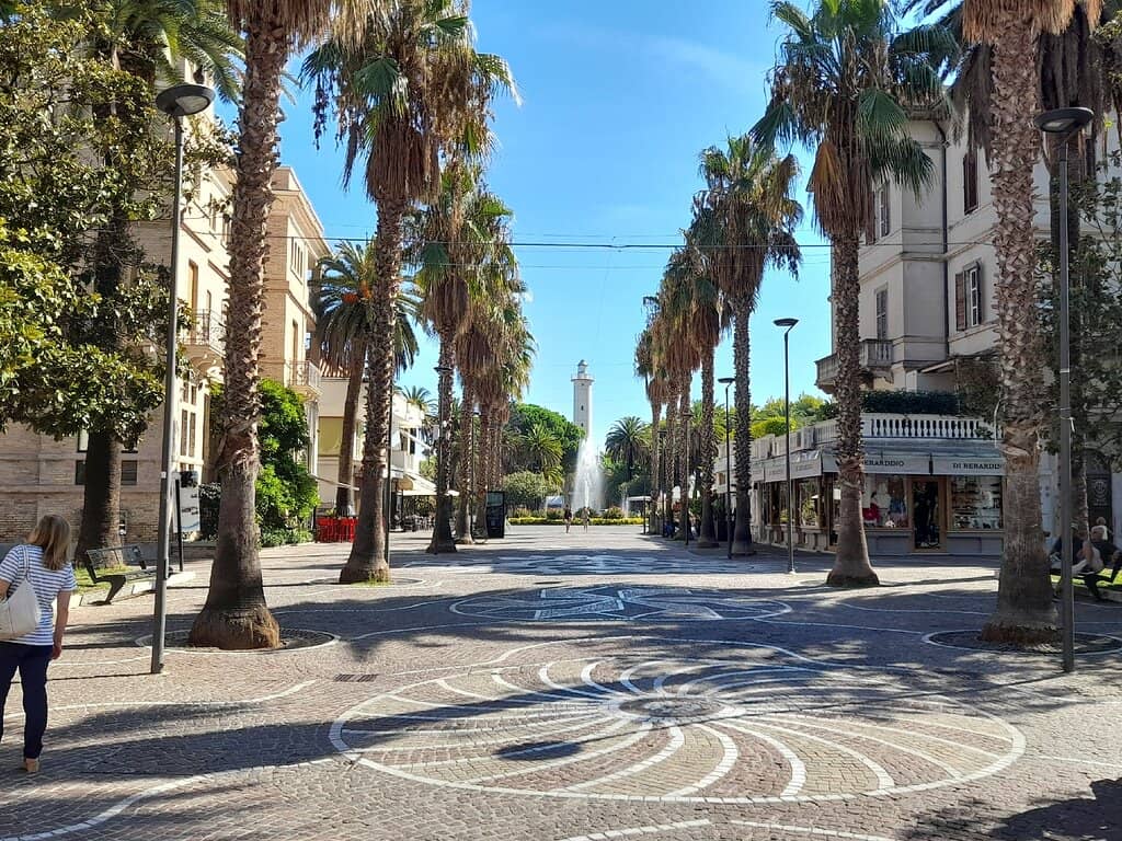 Seaside Cafes & Restaurants