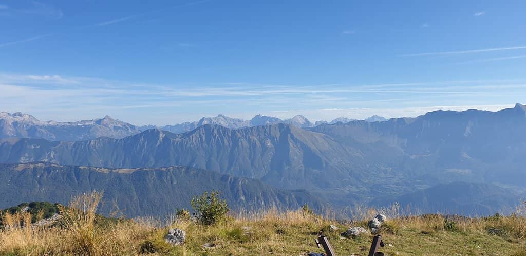 Panoramic Mountain Views