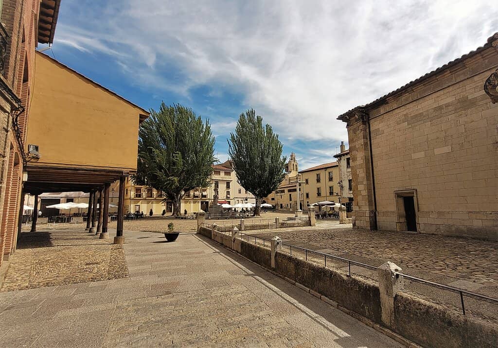 Iglesia de Santa María del Camino