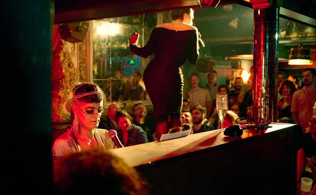 Intimate Parisian Atmosphere