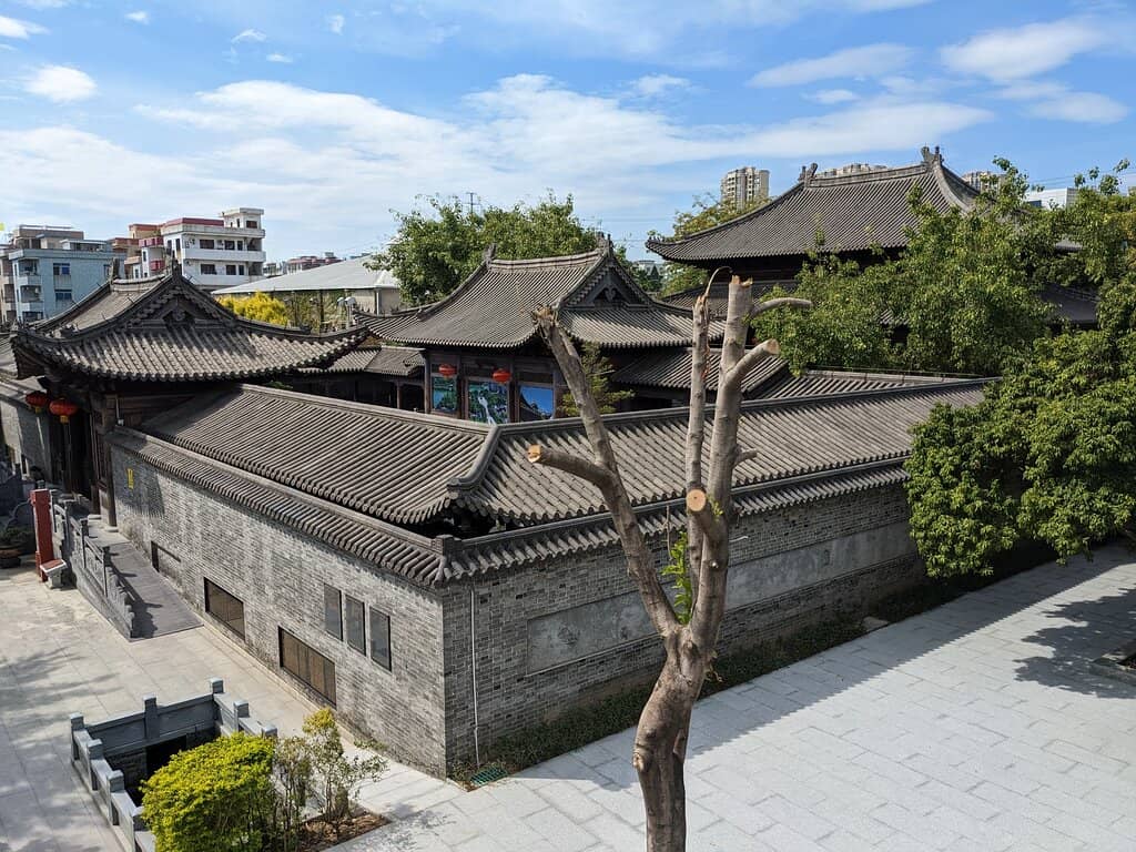 Scenic Lakes and Gardens