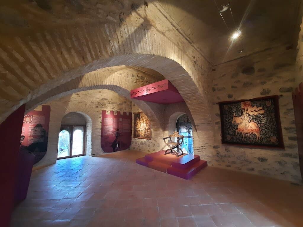 Well-Maintained Courtyard