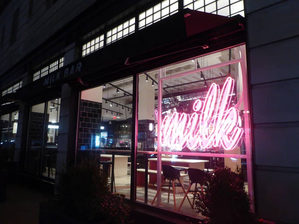 Vibrant Atmosphere and Service