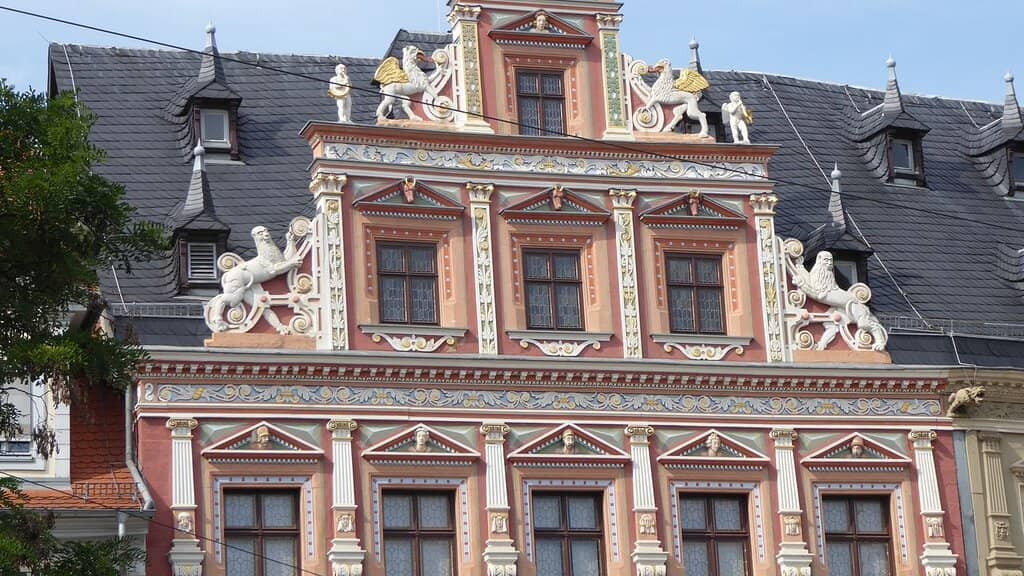 Film Screenings & Cultural Cinema