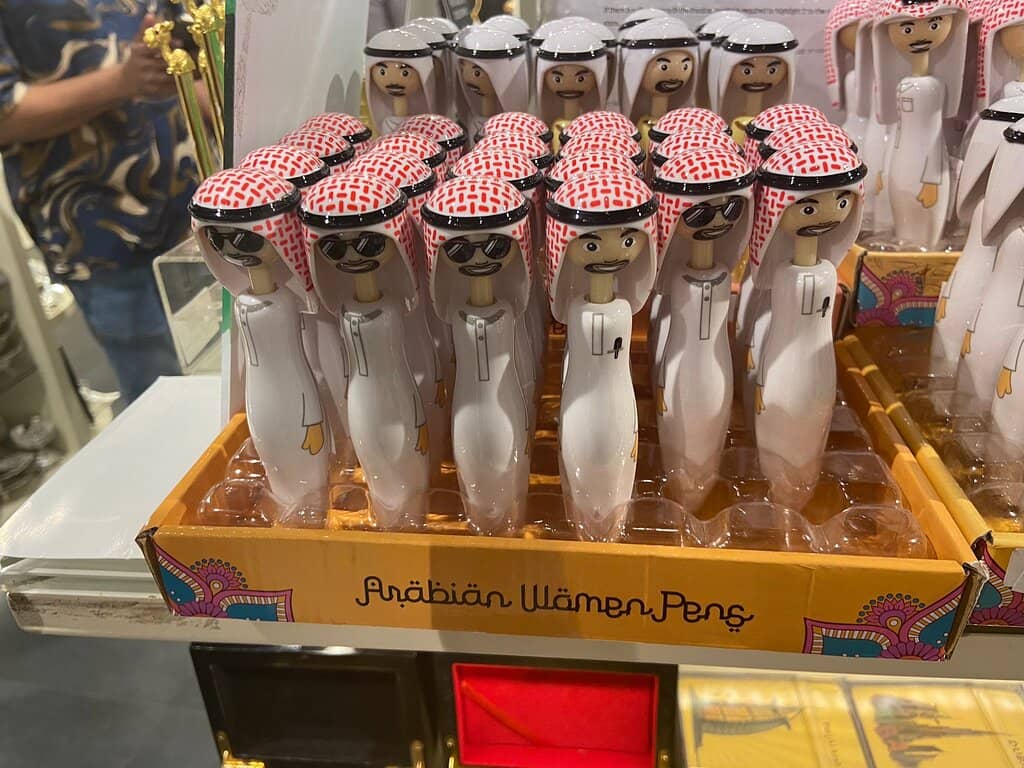 Dining and Shopping Hub