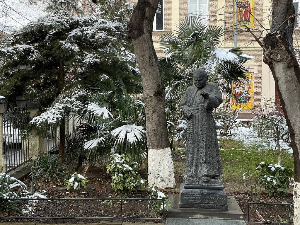 Angel Carvings & High Ceilings