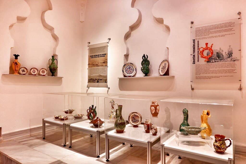 Artistic Pottery for Sale