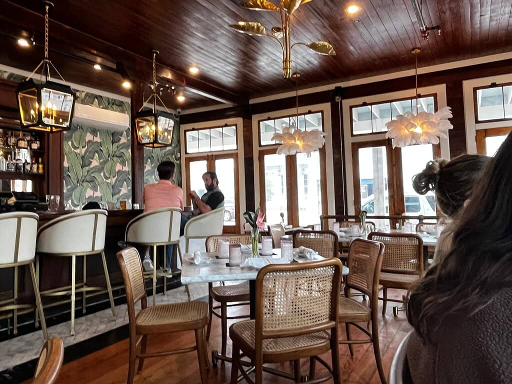 Flavorful Southern & Seafood Dishes