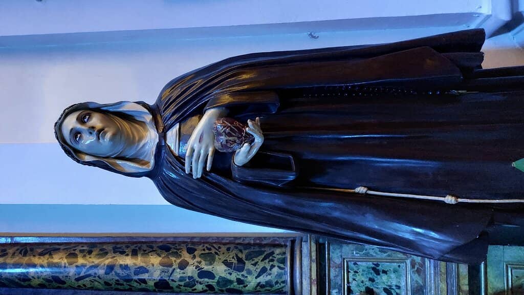 Valuable Sculptures and Paintings