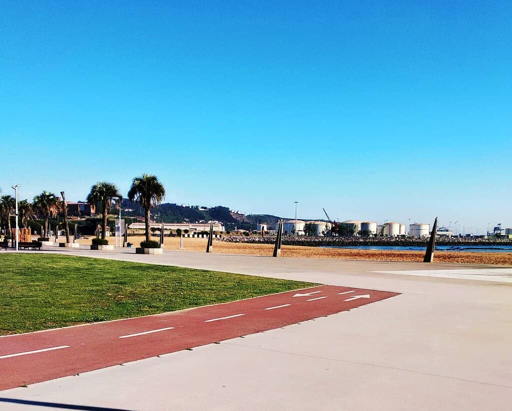 Arbeyal Beach Shoreline