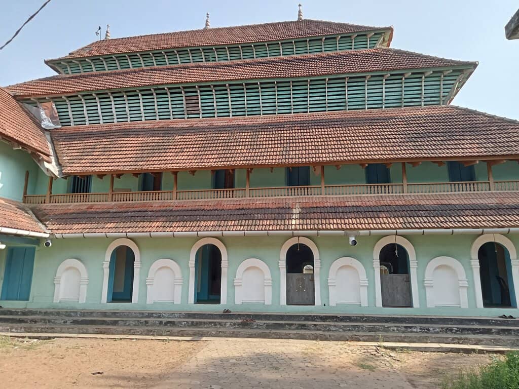 Gopuram-Style Arches