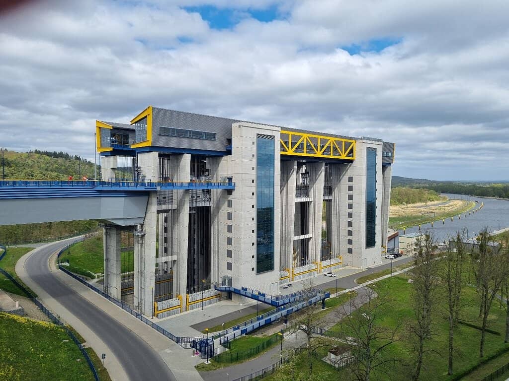 New Ship Lift (2022)