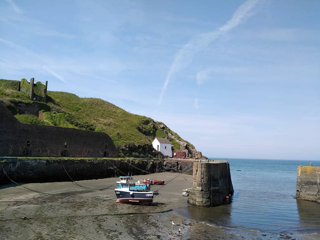 Historic Harbour & Hoppers
