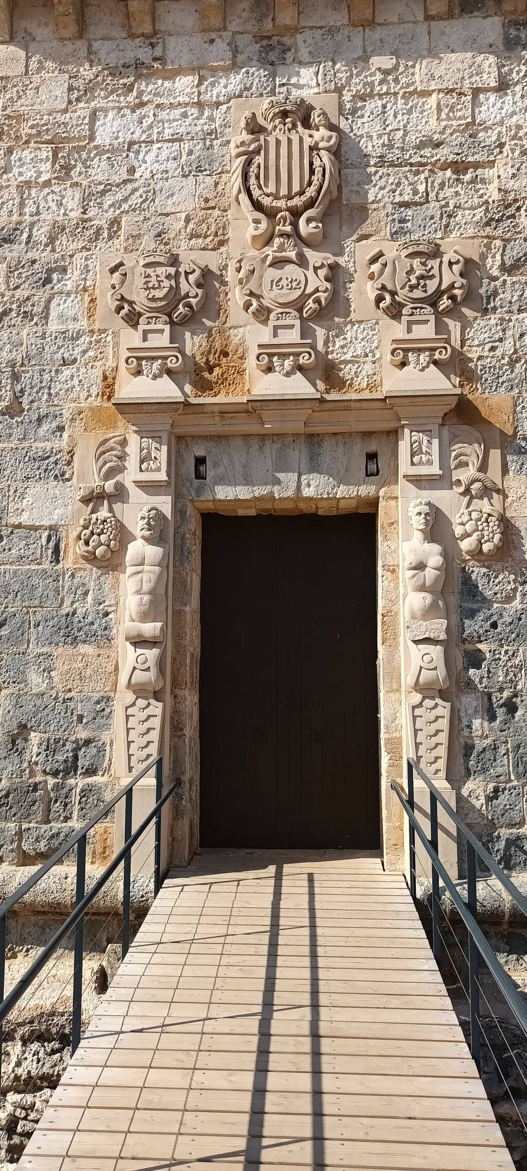 Panoramic Island Vistas