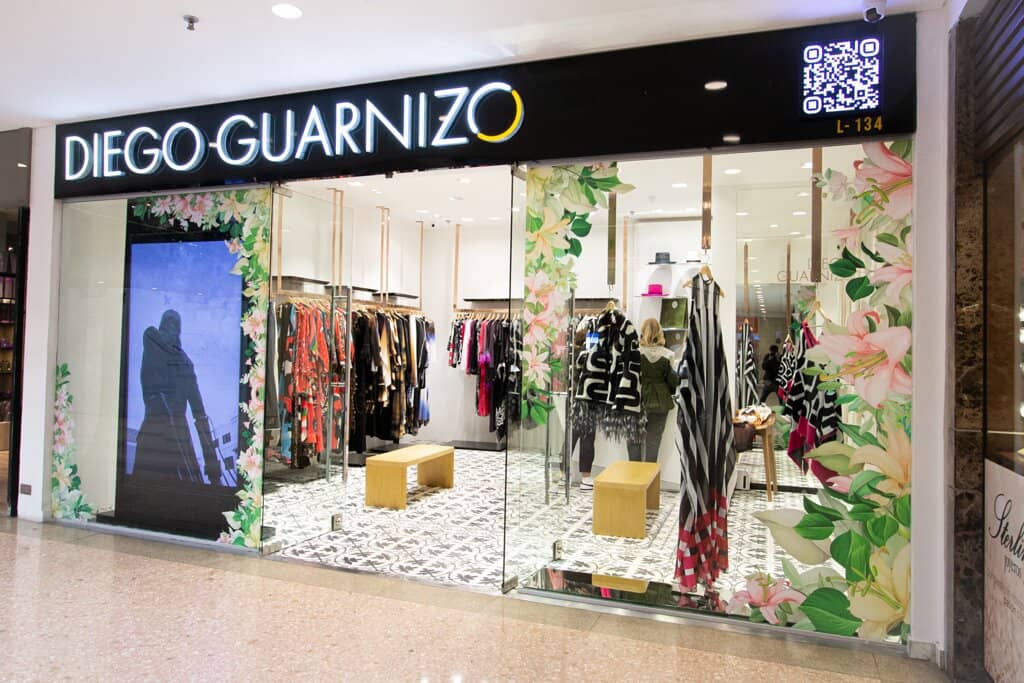 Gourmet Dining & Cafes