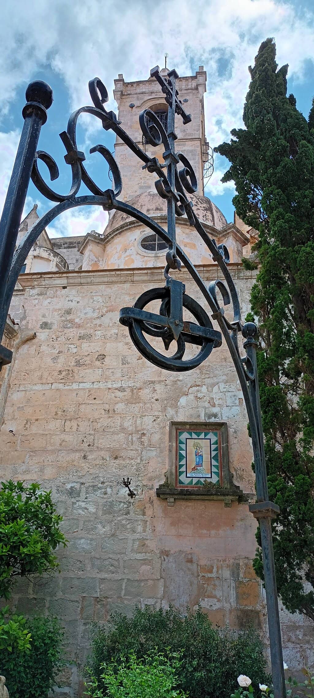 Vertical photo