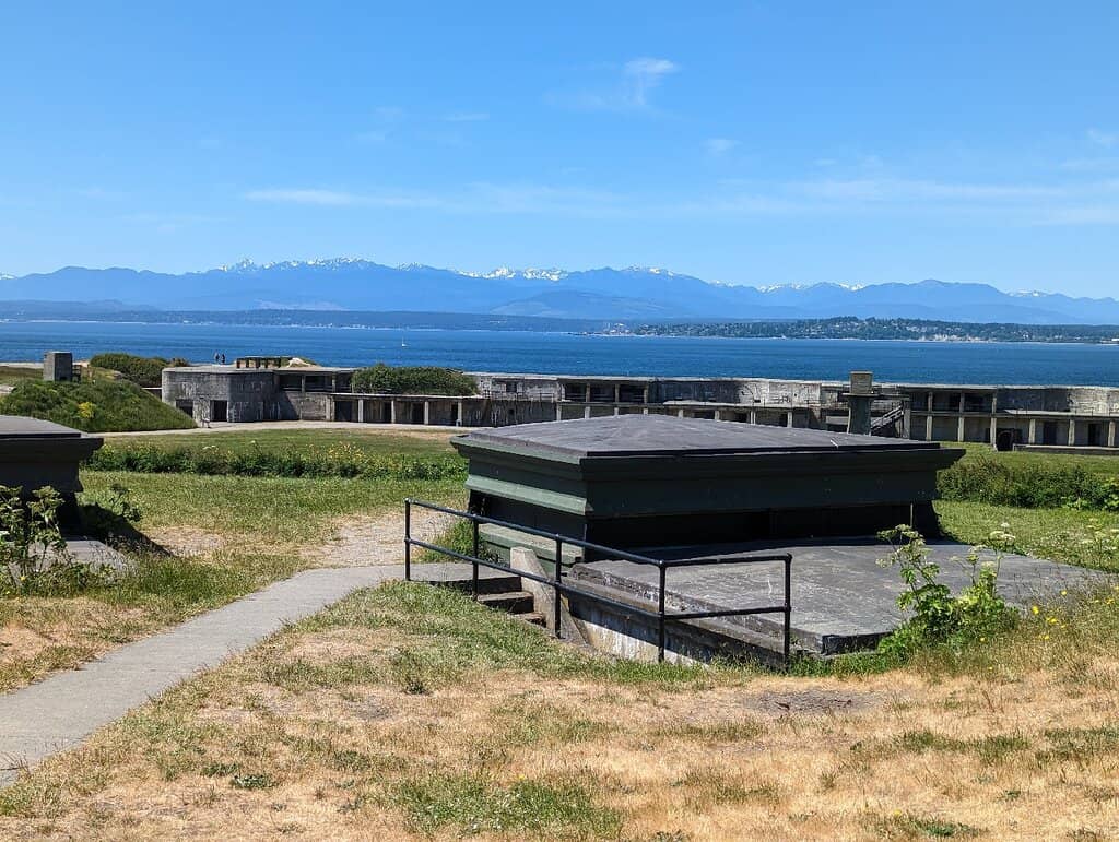 Admiralty Head Lighthouse