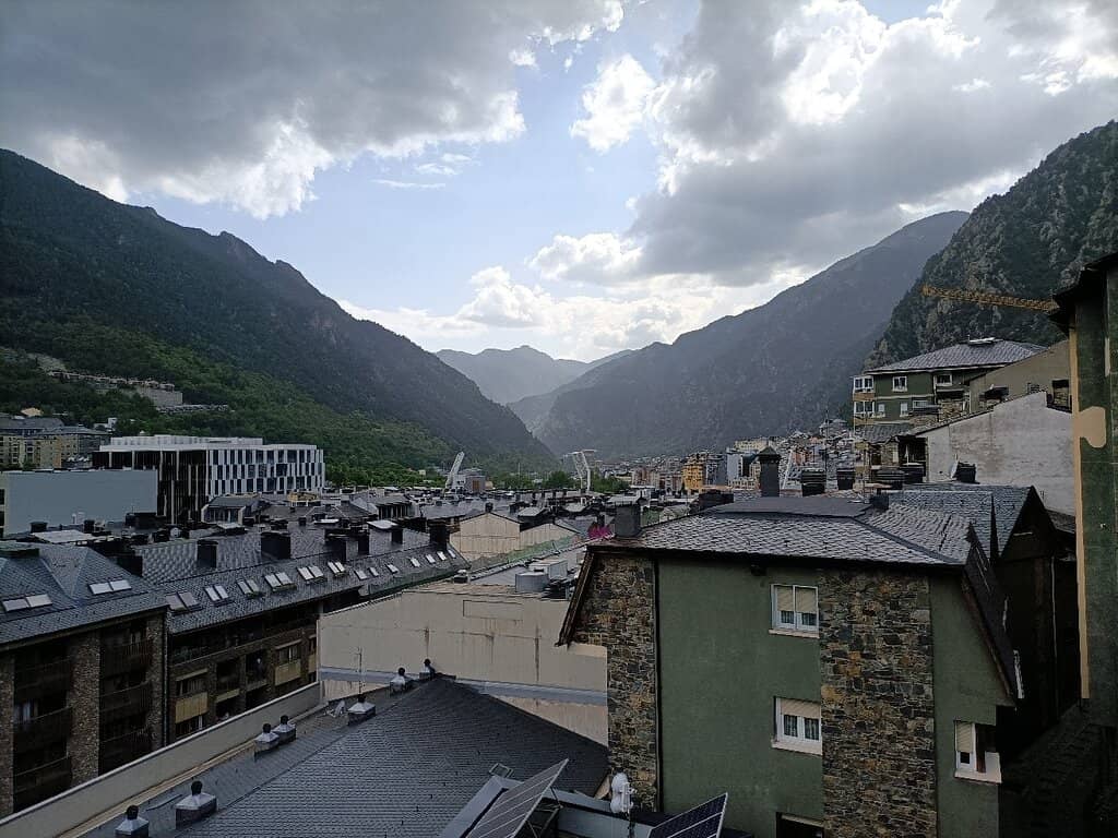 The Modern Hemicycle