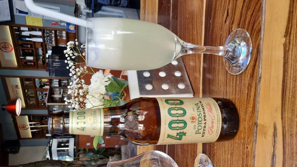 Cozy, Local Atmosphere